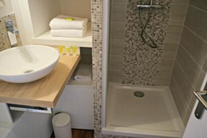 Room 3 of 18