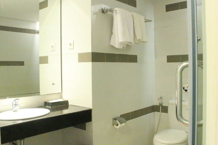 Bath Interior