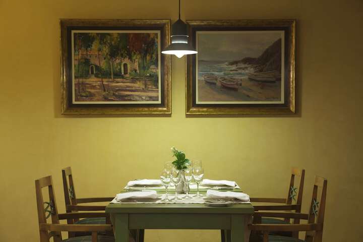 Dining 67 of 94