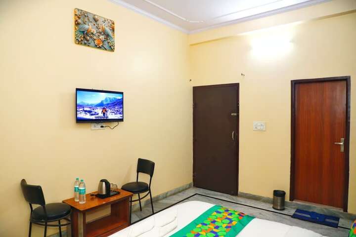 Room 28 of 48