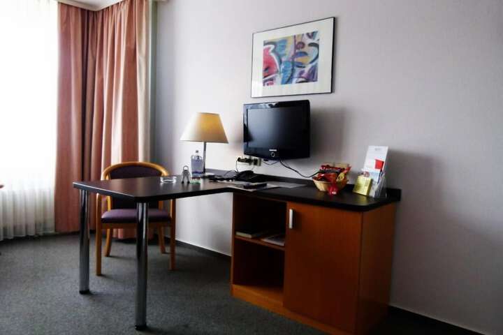 Room 12 of 35