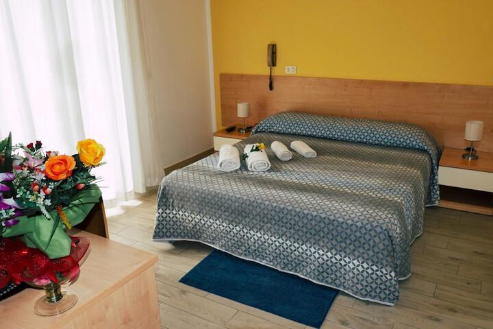 Room 20 of 53