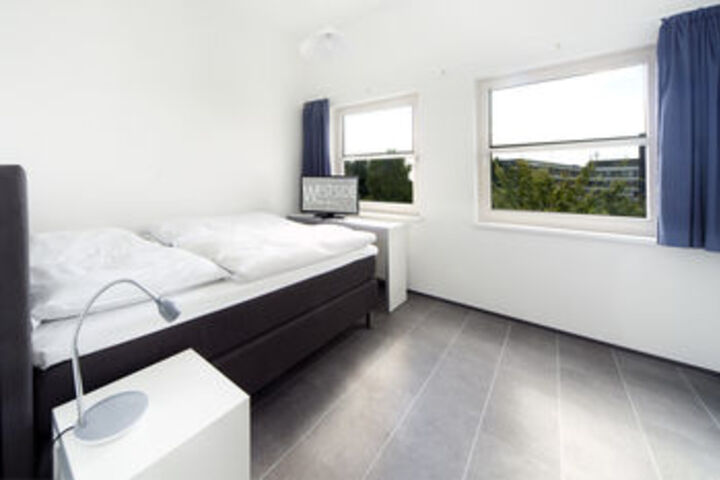 Room 15 of 24