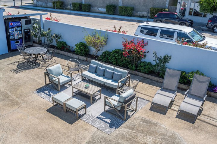 Terrace/Patio 40 of 52