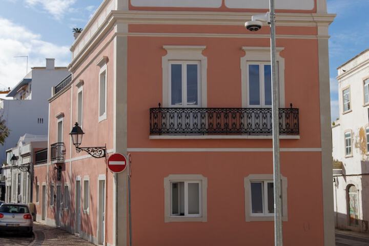 Hotel 74 of 79