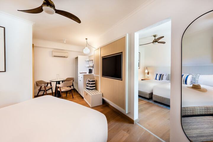 Room 15 of 126