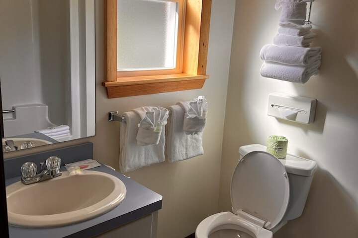 Room 15 of 18