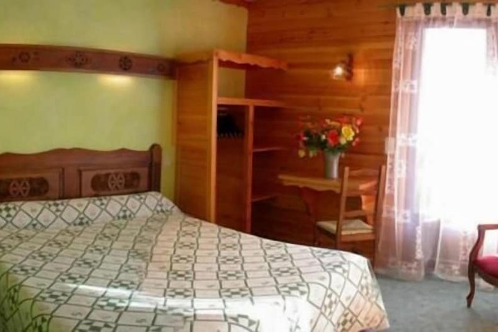 Room 16 of 60