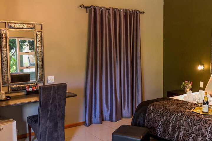 Room 15 of 49