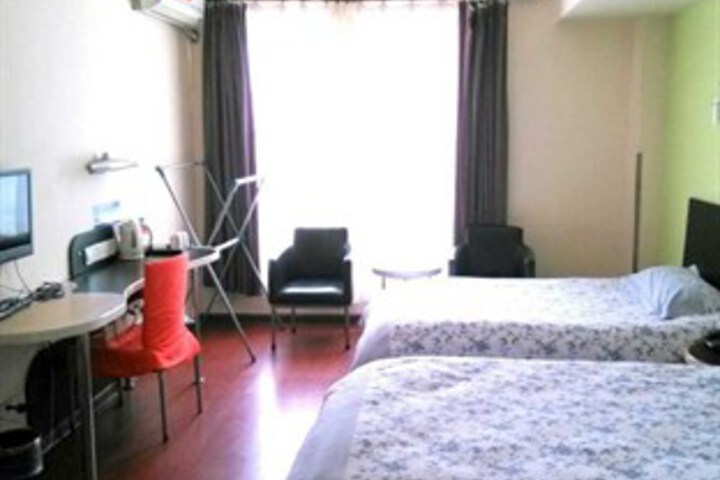 Motel 168 Shanghai Jiading Bole Road Branch