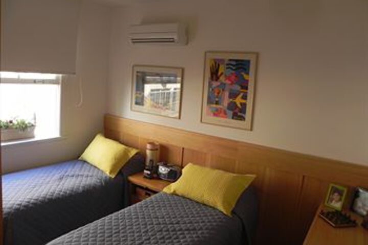 Room 4 of 14