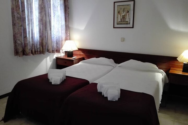 Room 13 of 50
