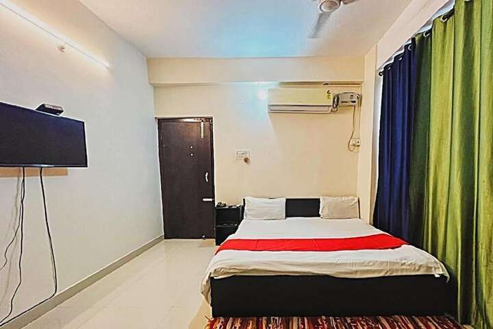 Room 2 of 24