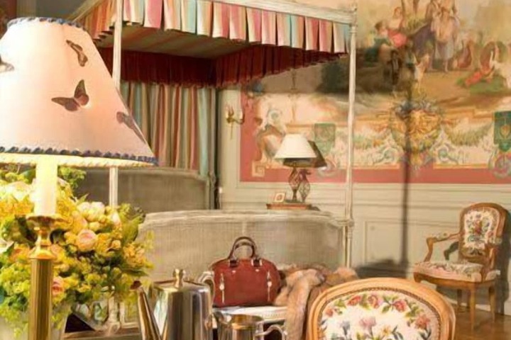 Room amenity