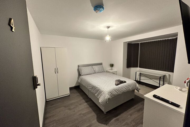 Room 15 of 21