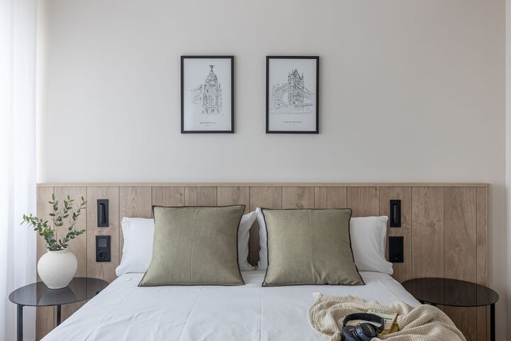 Room 15 of 48
