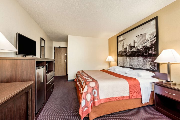 1 King Bed (1 of 2)