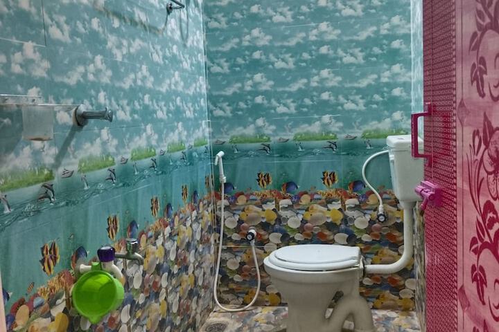 Room 9 of 9