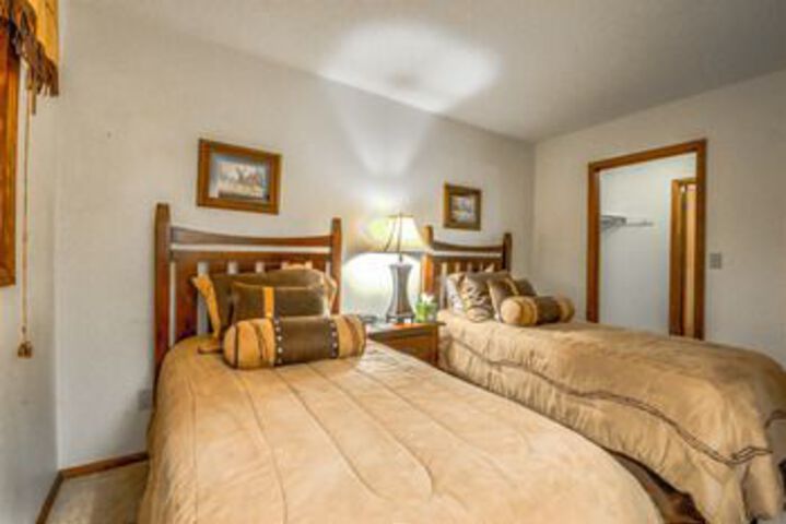 Room 92 of 168