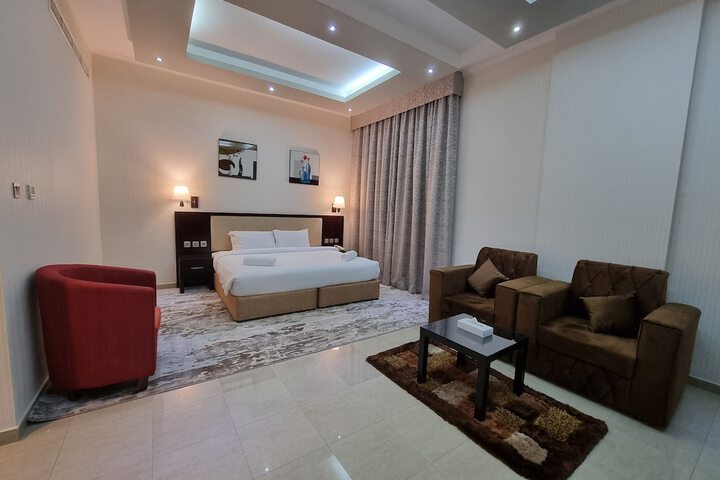 Room 12 of 19