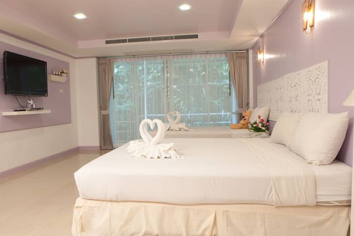Room 10 of 43
