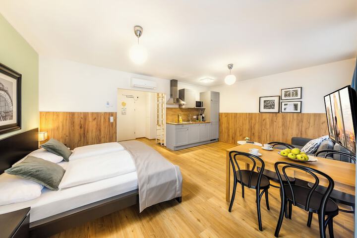 Room 7 of 54