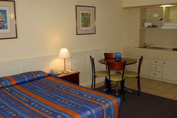Room 10 of 46