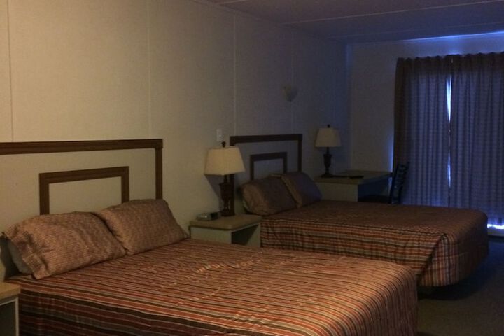 Room 6 of 21