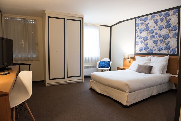 Room 8 of 45