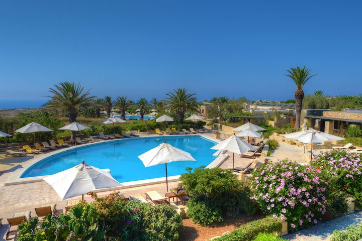 Hotel with Pool