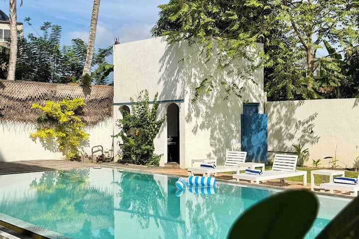 Pool 26 of 44