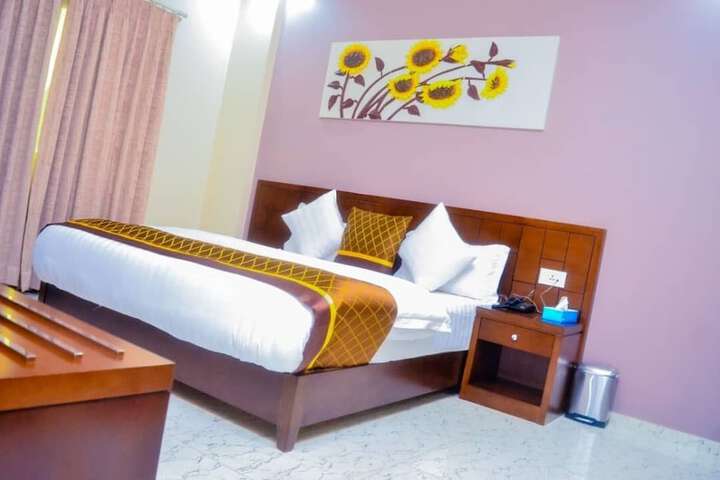 Room 4 of 24