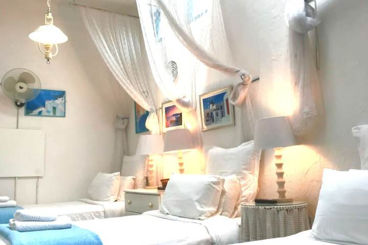 Room 8 of 78