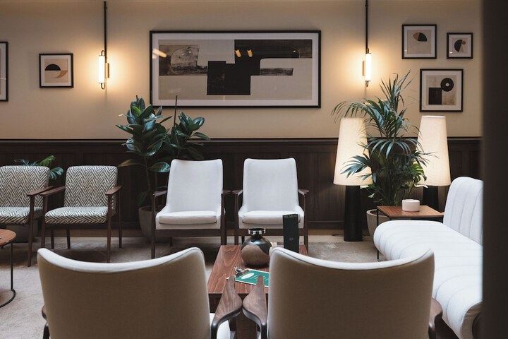 Guest Lobby
