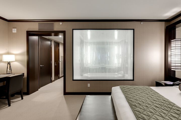 Room 9 of 124