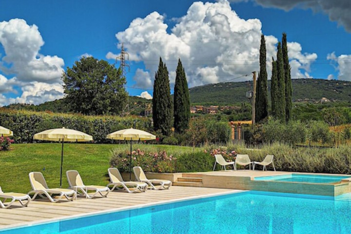 Hotel with Pool