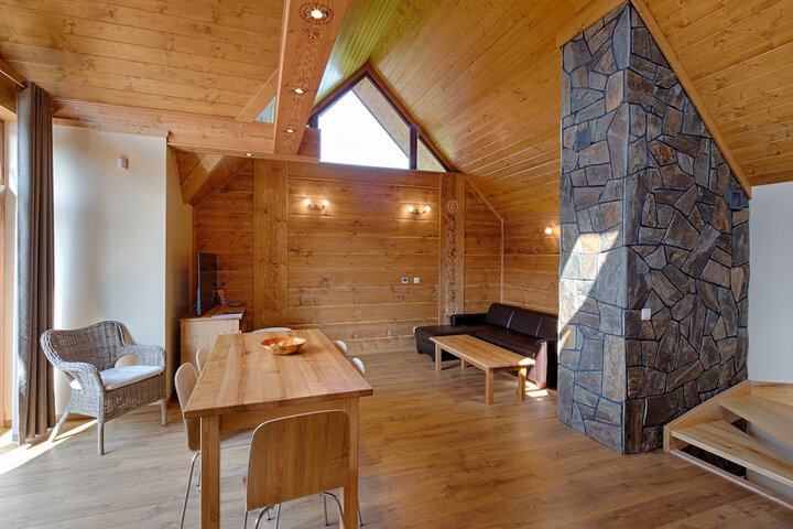 Room 16 of 30