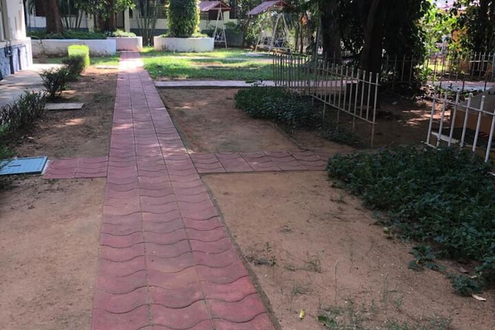 Property Grounds 30 of 44