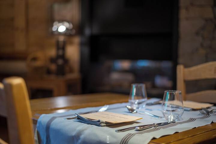 Dining 73 of 112