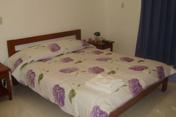 Room 6 of 43