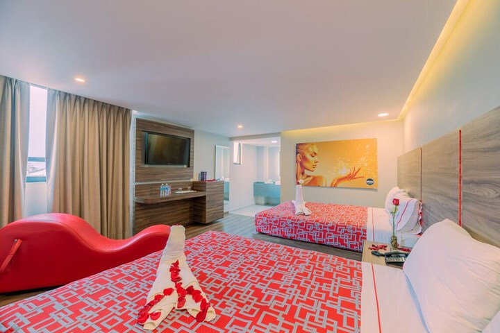 Room 10 of 42