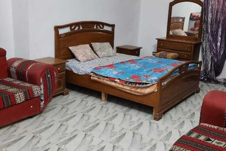Room 3 of 16