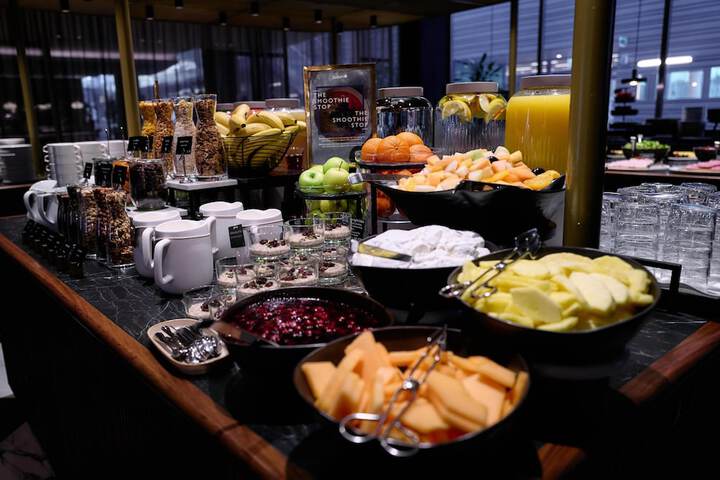 Dining 100 of 122