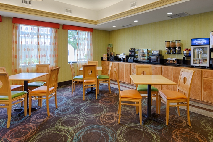 Breakfast/Coffee Service 12 of 28