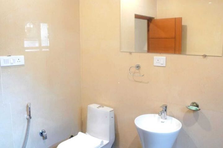 Room 14 of 17