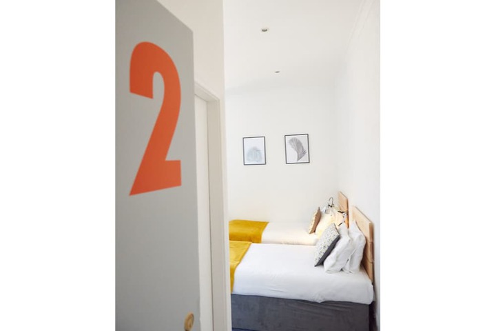 Room 3 of 54