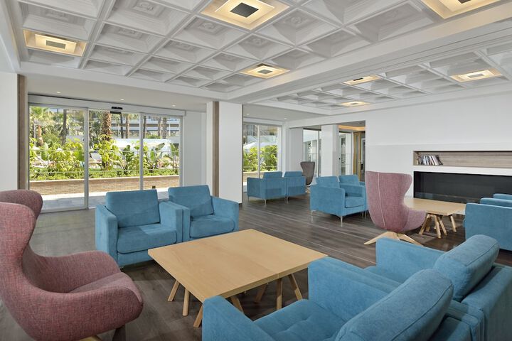 Hotel Lobby