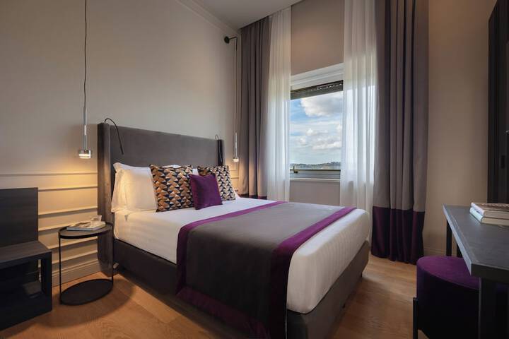 Room 20 of 31
