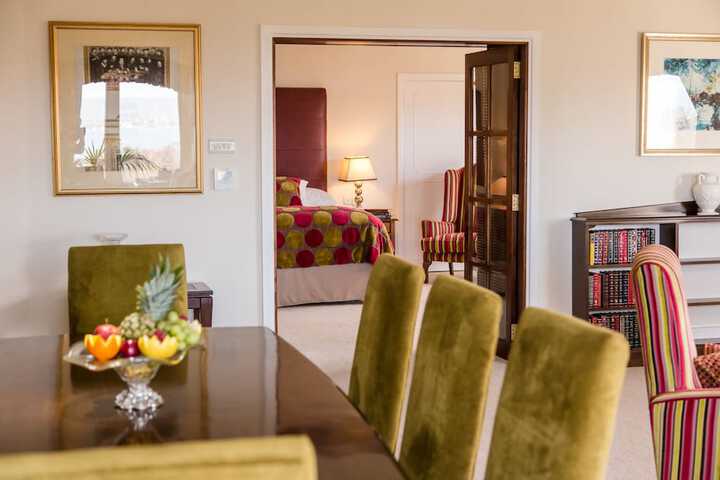 Room 32 of 117