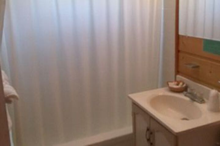 Room 48 of 182